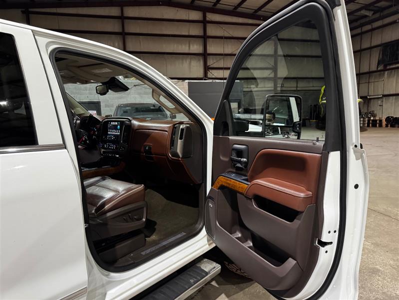 Chevrolet Silverado 2500HD LT Crew Cab 4WD 2016