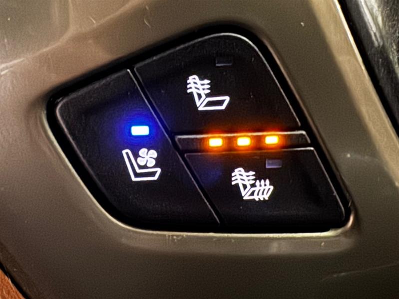 Chevrolet Silverado 2500HD LT Crew Cab 4WD 2016