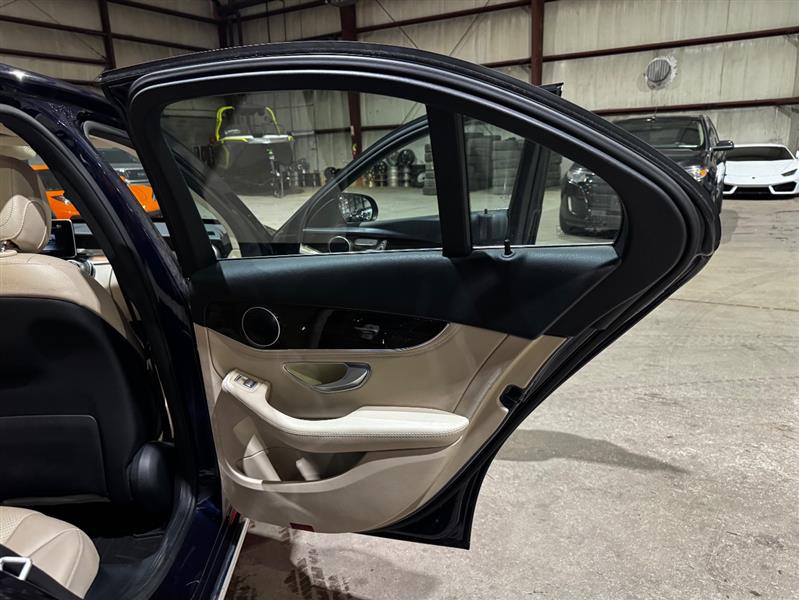 Mercedes-Benz C-Class C300 Sedan 2016