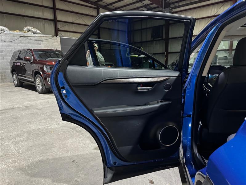 Lexus NX 200t FWD 2016