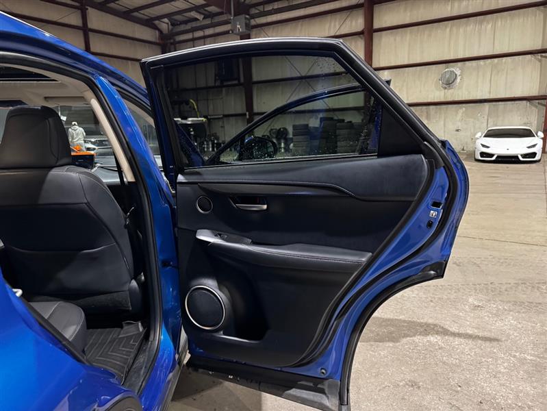 Lexus NX 200t FWD 2016