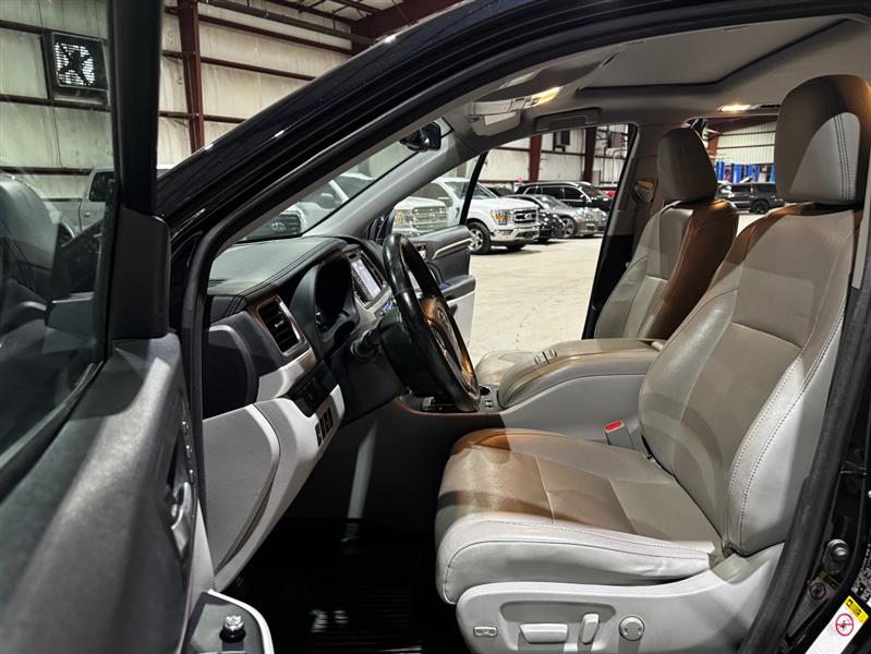 Toyota Highlander Limited Platinum AWD V6 2015