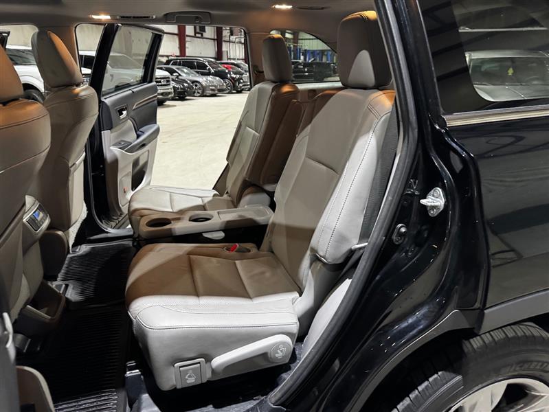 Toyota Highlander Limited Platinum AWD V6 2015
