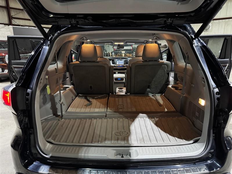 Toyota Highlander Limited Platinum AWD V6 2015