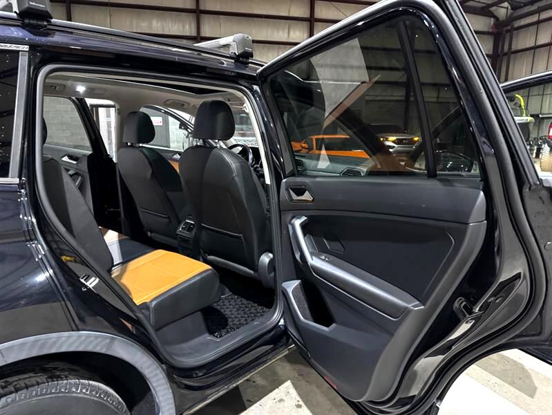 Volkswagen Tiguan SE 2018