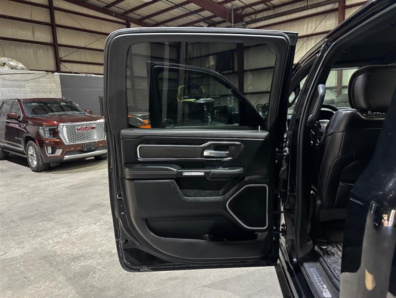 RAM 1500 Laramie Crew Cab SWB 4WD 2021