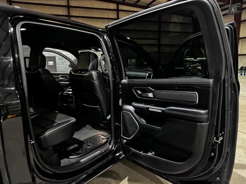 RAM 1500 Laramie Crew Cab SWB 4WD 2021