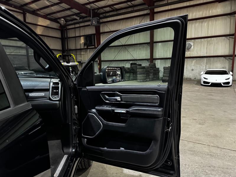 RAM 1500 Laramie Crew Cab SWB 4WD 2021