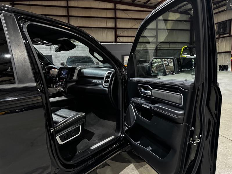 RAM 1500 Laramie Crew Cab SWB 4WD 2021