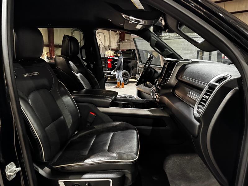 RAM 1500 Laramie Crew Cab SWB 4WD 2021
