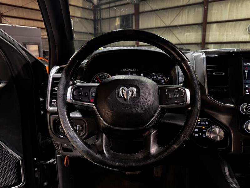 RAM 1500 Laramie Crew Cab SWB 4WD 2021