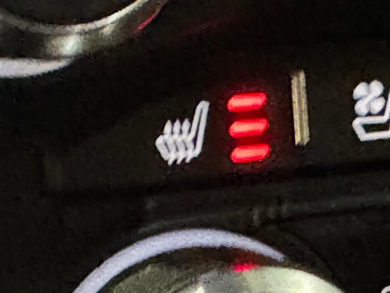 RAM 1500 Laramie Crew Cab SWB 4WD 2021