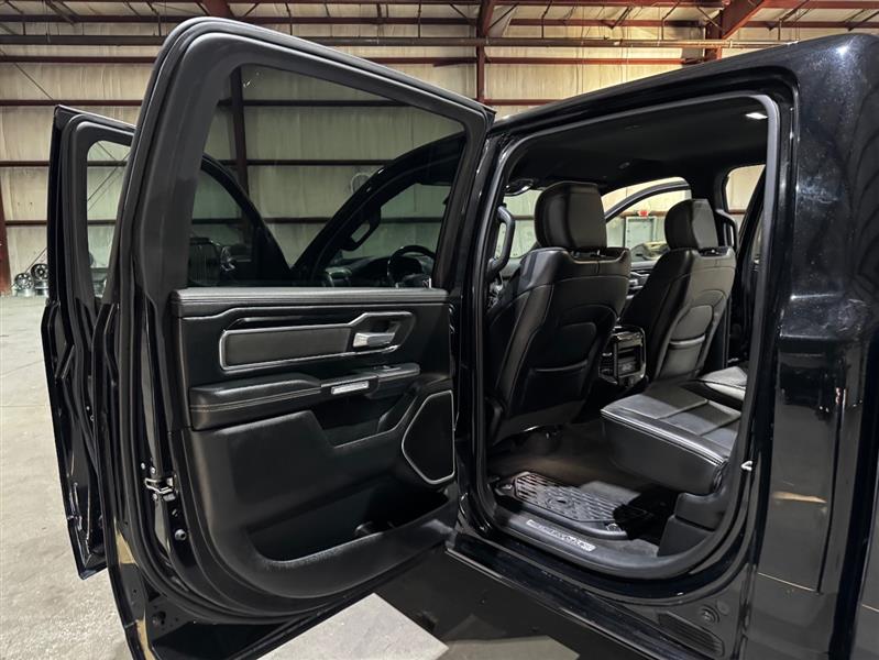 RAM 1500 Laramie Crew Cab SWB 4WD 2021