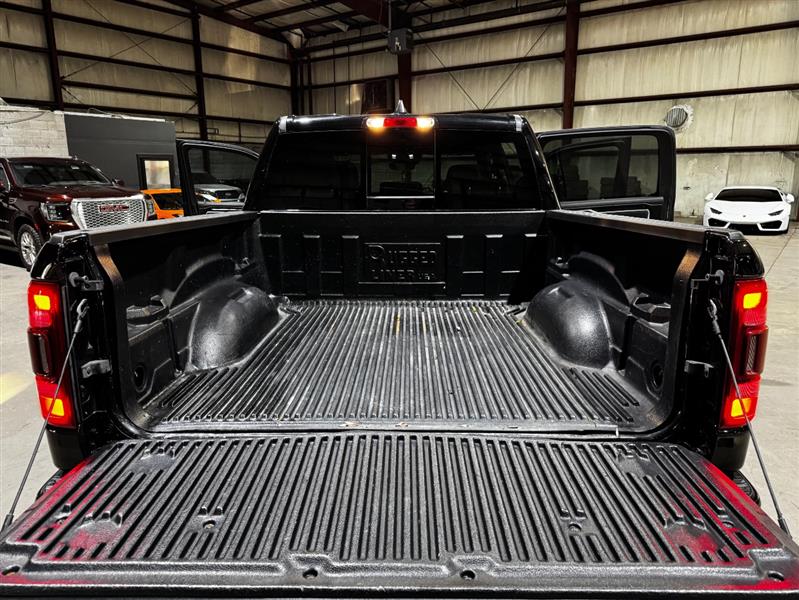 RAM 1500 Laramie Crew Cab SWB 4WD 2021