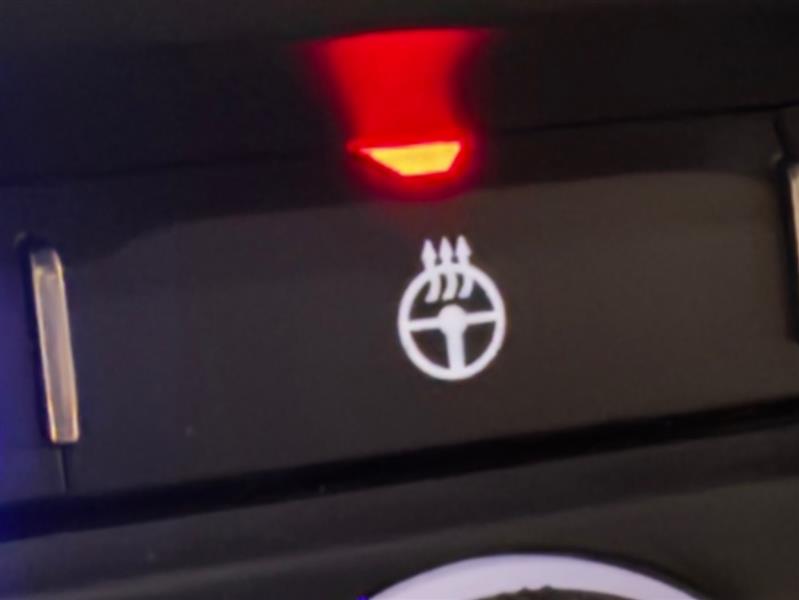 RAM 1500 Laramie Crew Cab SWB 4WD 2021