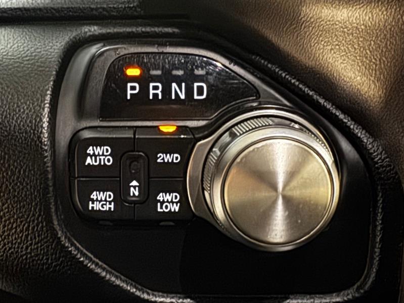 RAM 1500 Laramie Crew Cab SWB 4WD 2021