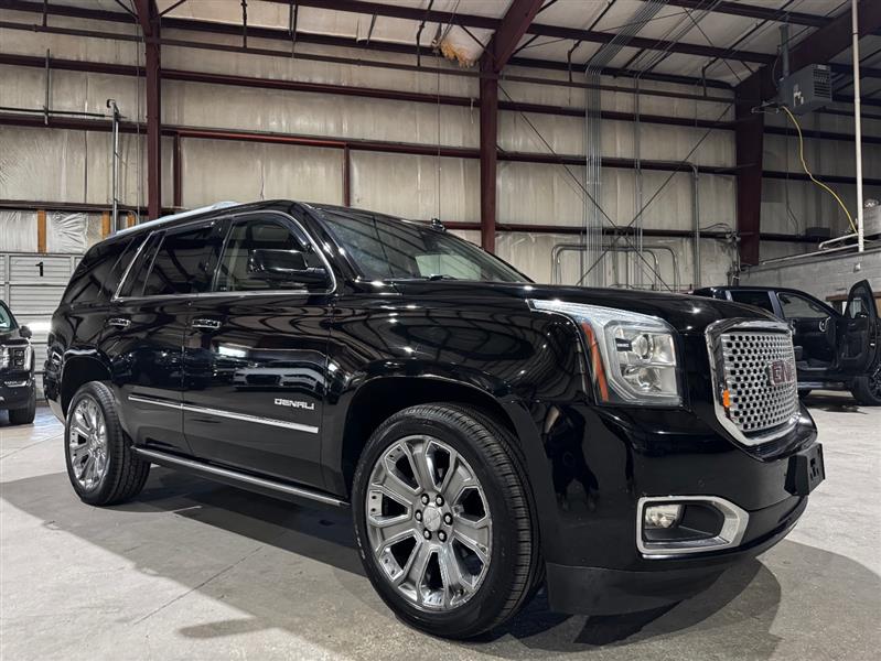 GMC Yukon Denali 4WD 2016
