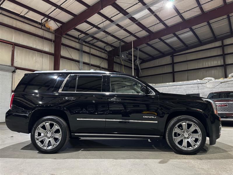 GMC Yukon Denali 4WD 2016