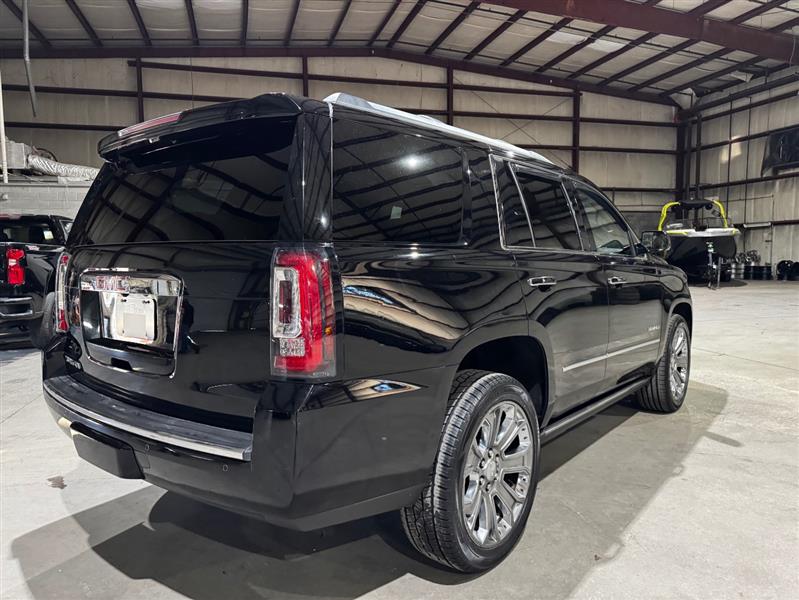 GMC Yukon Denali 4WD 2016