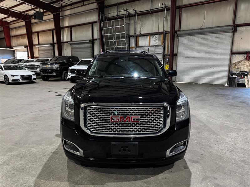 GMC Yukon Denali 4WD 2016