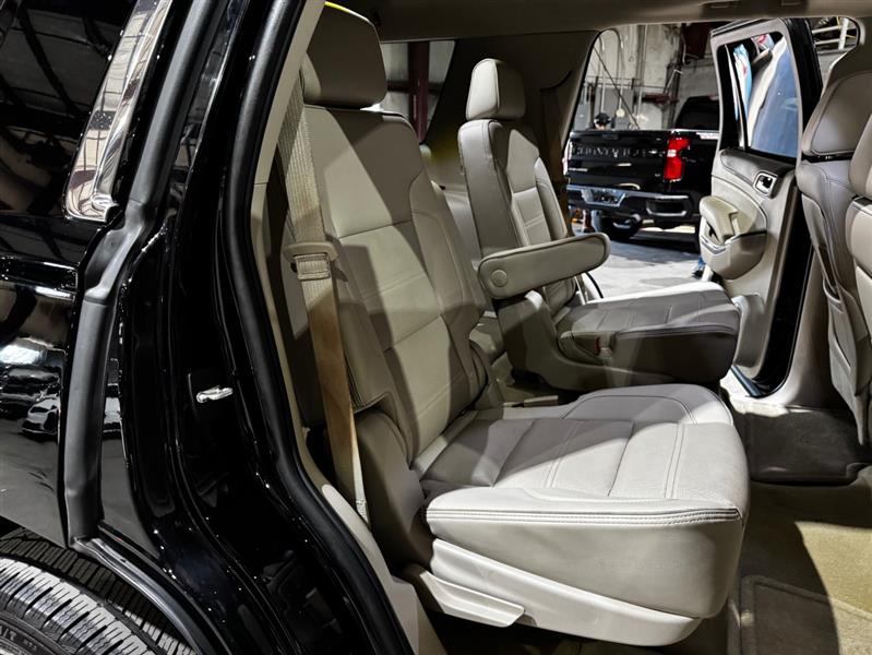 GMC Yukon Denali 4WD 2016