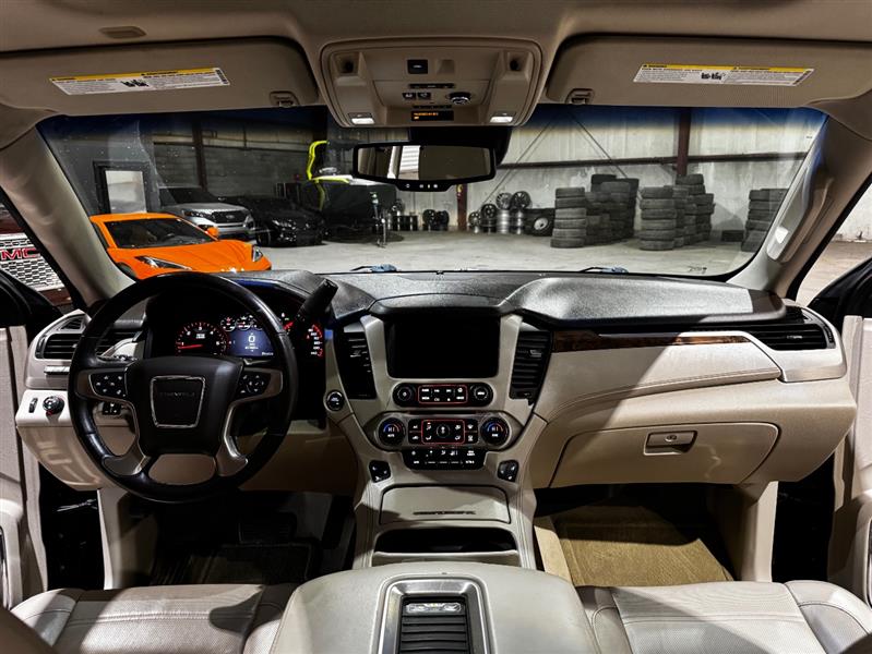 GMC Yukon Denali 4WD 2016