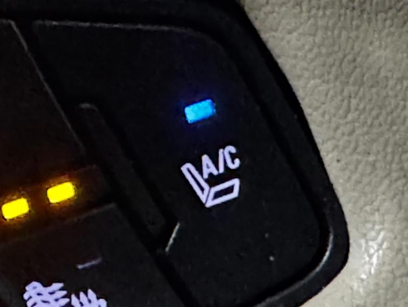 GMC Yukon Denali 4WD 2016