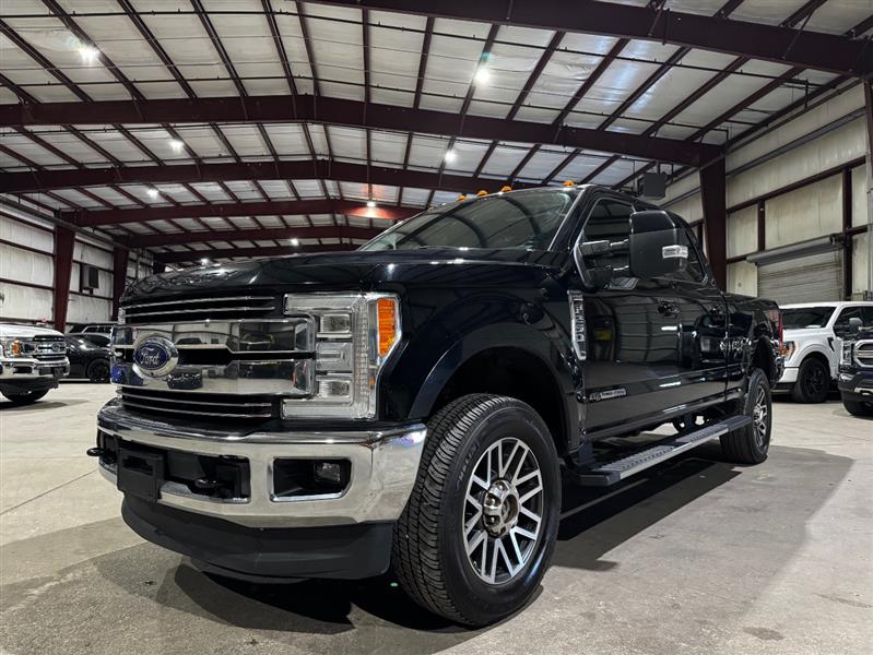 2017 Ford F-250 SD Lariat Crew Cab 4WD