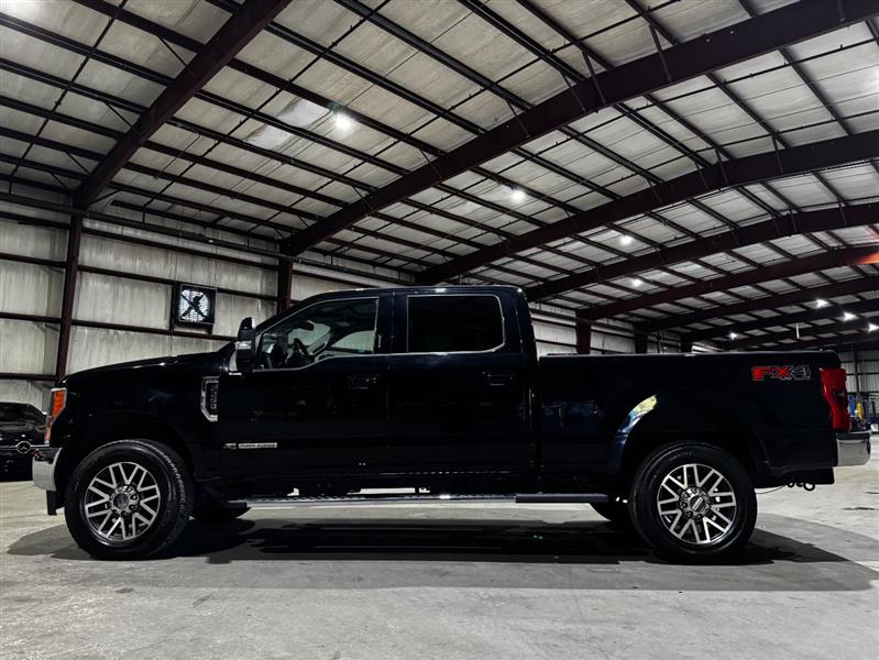 Ford F-250 SD Lariat Crew Cab 4WD 2017