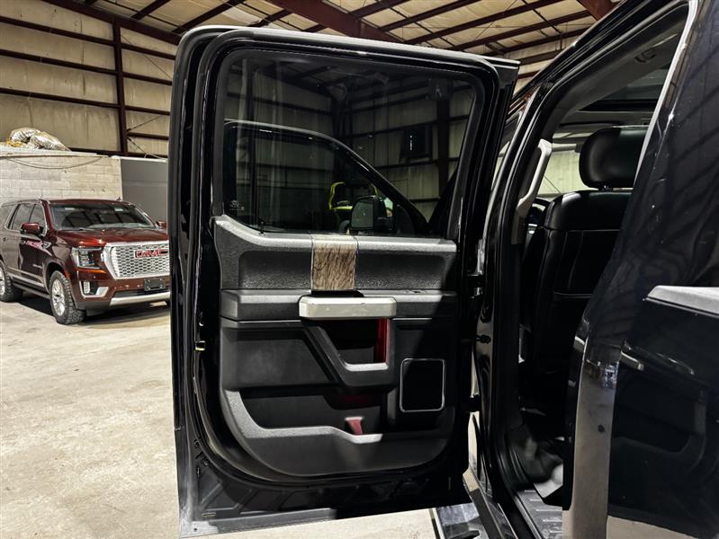 Ford F-250 SD Lariat Crew Cab 4WD 2017