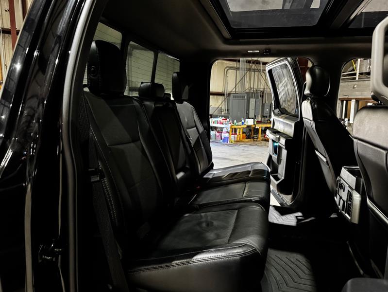 Ford F-250 SD Lariat Crew Cab 4WD 2017