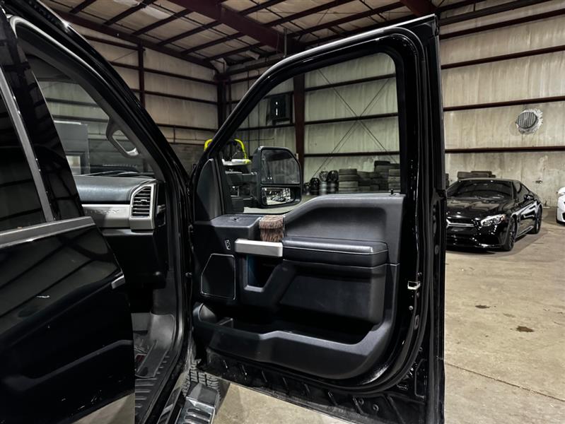 Ford F-250 SD Lariat Crew Cab 4WD 2017