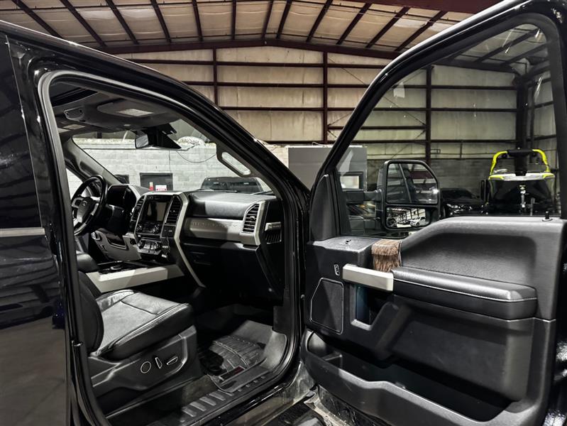 Ford F-250 SD Lariat Crew Cab 4WD 2017