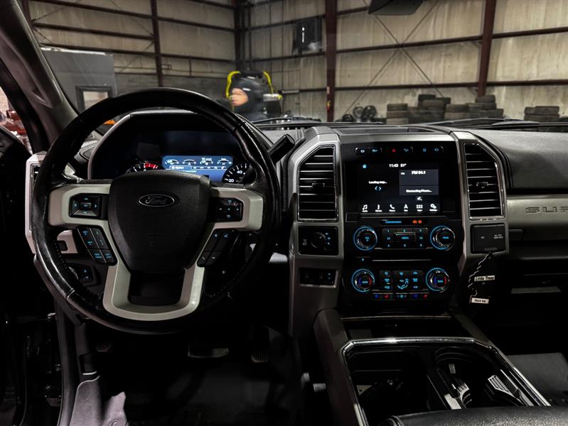 Ford F-250 SD Lariat Crew Cab 4WD 2017