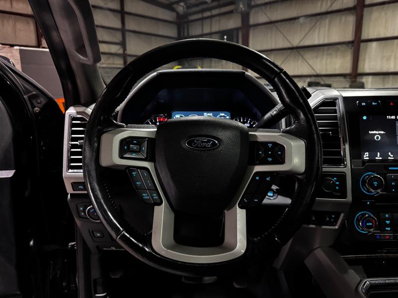 Ford F-250 SD Lariat Crew Cab 4WD 2017