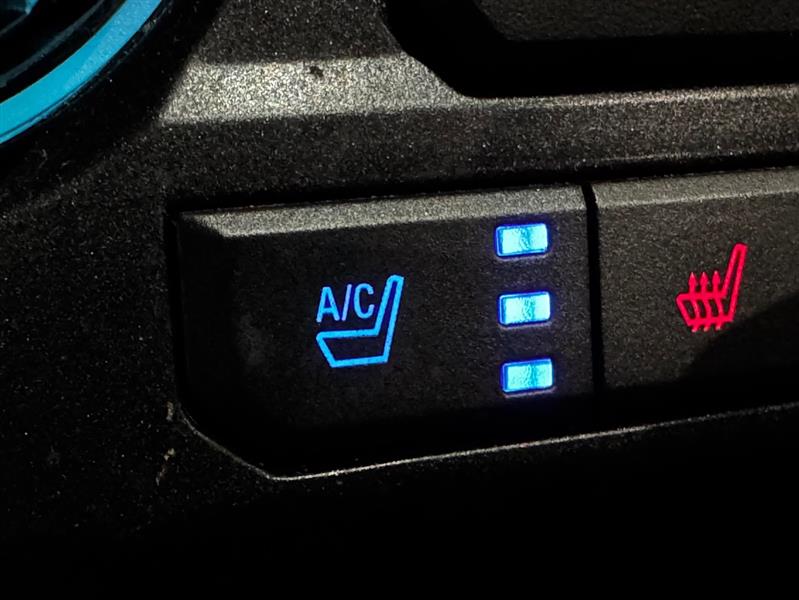 Ford F-250 SD Lariat Crew Cab 4WD 2017