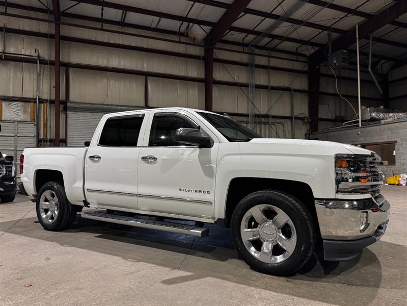 Chevrolet Silverado 1500 LTZ Crew Cab 2WD 2017
