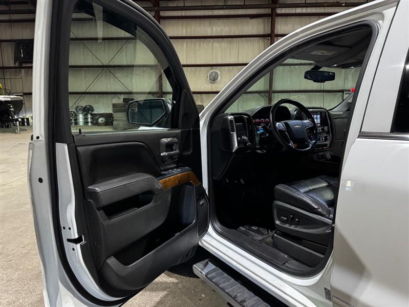 Chevrolet Silverado 1500 LTZ Crew Cab 2WD 2017