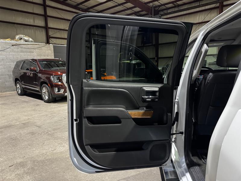 Chevrolet Silverado 1500 LTZ Crew Cab 2WD 2017