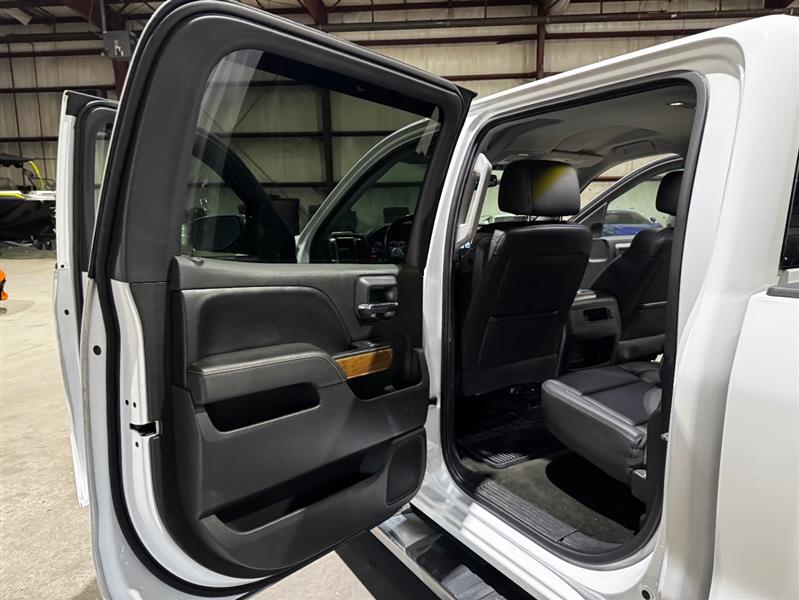 Chevrolet Silverado 1500 LTZ Crew Cab 2WD 2017