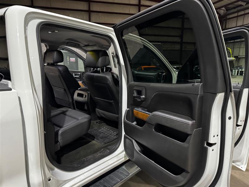 Chevrolet Silverado 1500 LTZ Crew Cab 2WD 2017