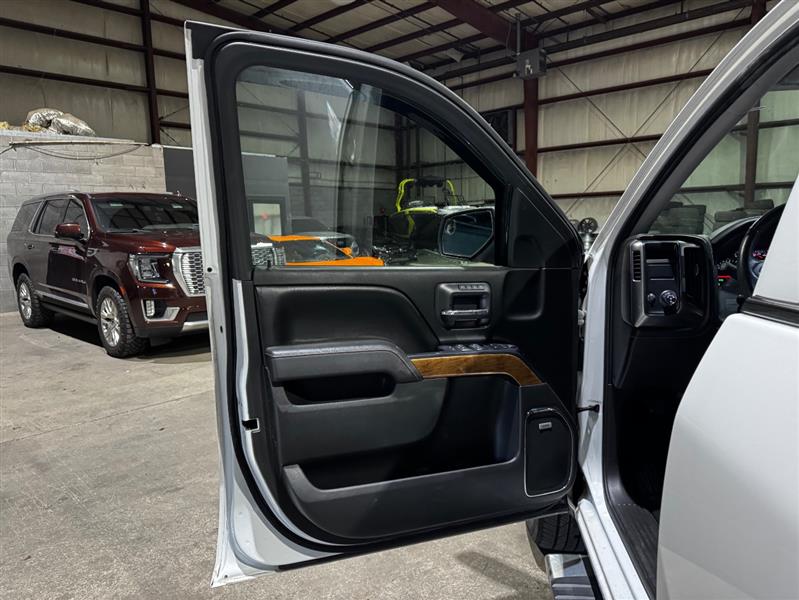 Chevrolet Silverado 1500 LTZ Crew Cab 2WD 2017