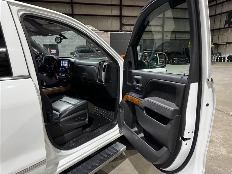 Chevrolet Silverado 1500 LTZ Crew Cab 2WD 2017