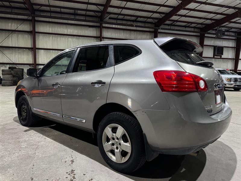 Nissan Rogue S 2WD 2011