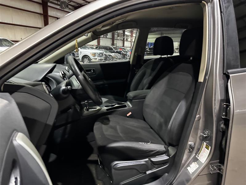 Nissan Rogue S 2WD 2011