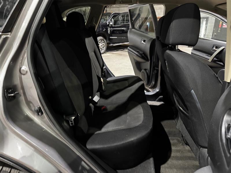 Nissan Rogue S 2WD 2011