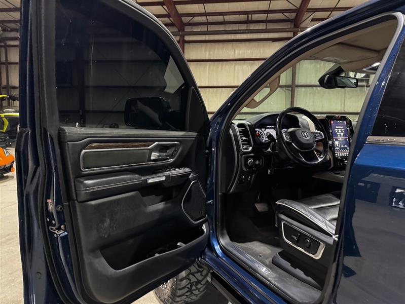 RAM 1500 Laramie Crew Cab SWB 4WD 2019