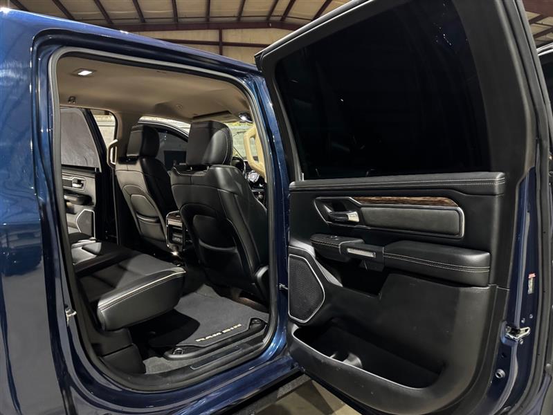 RAM 1500 Laramie Crew Cab SWB 4WD 2019