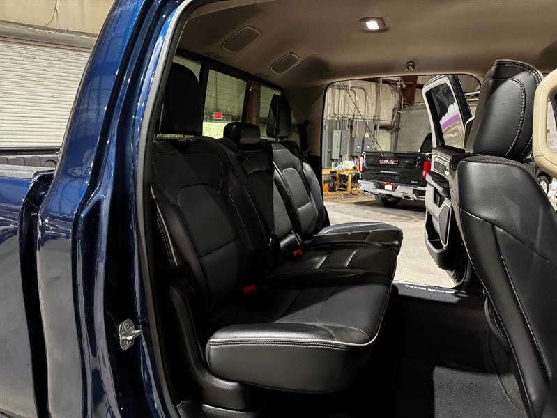 RAM 1500 Laramie Crew Cab SWB 4WD 2019