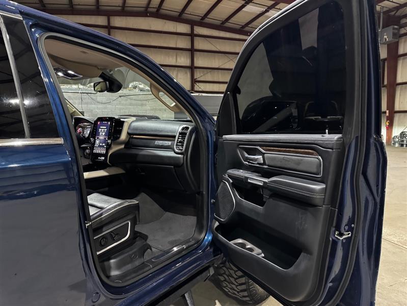 RAM 1500 Laramie Crew Cab SWB 4WD 2019